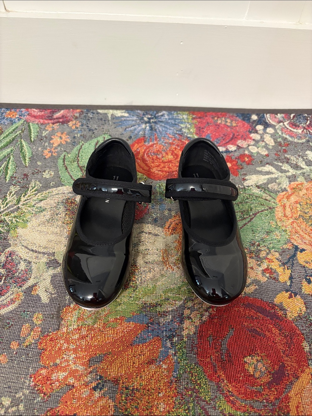 Girls’ Danskin Black Tap Shoes - Size 11